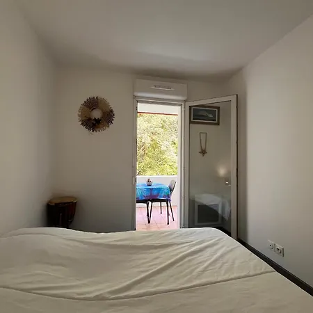 Bel Avec Terrasse Et Parking, - Fr-1-239-1087